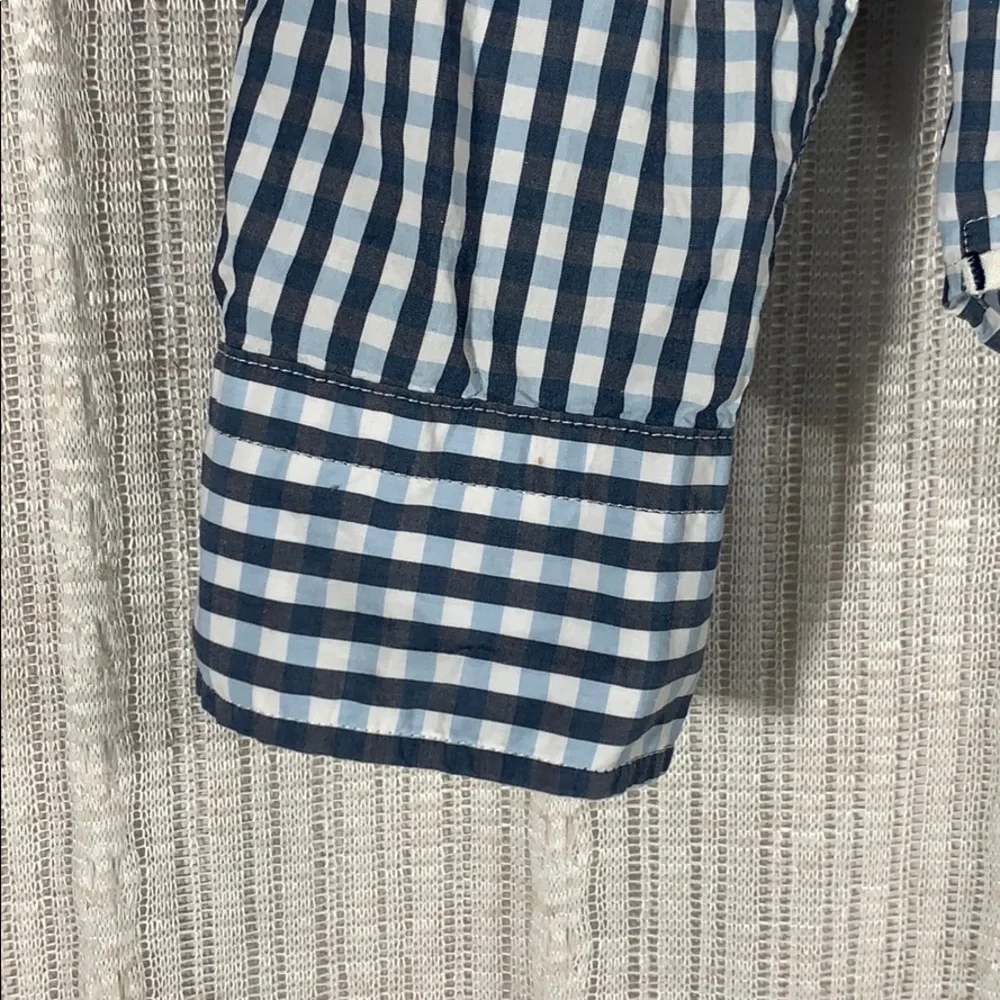 Levi’s Blue & White Plaid Shirt-Size Medium Slim